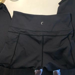 ZYIA light n tights in black, like new 8/10